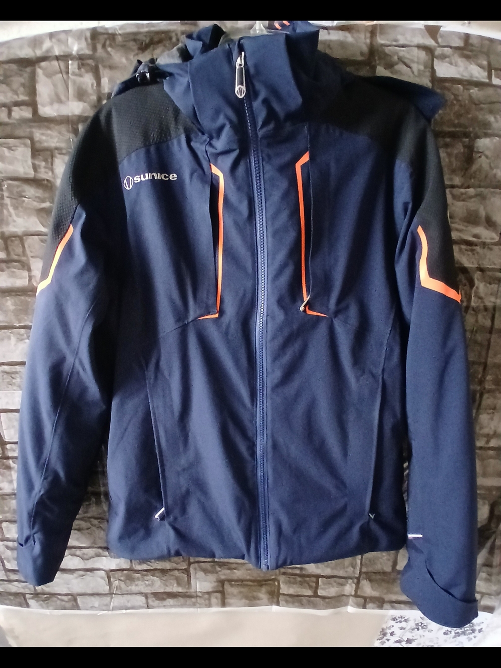 Sunice Ski And Snow Men’s Navy Blue Softshell Jacket with Orange Trim Size Small